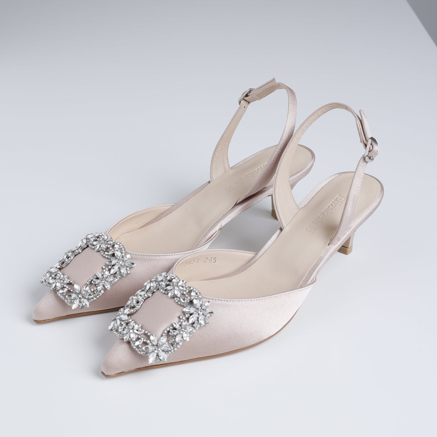 Dreamy Jewel Slingback