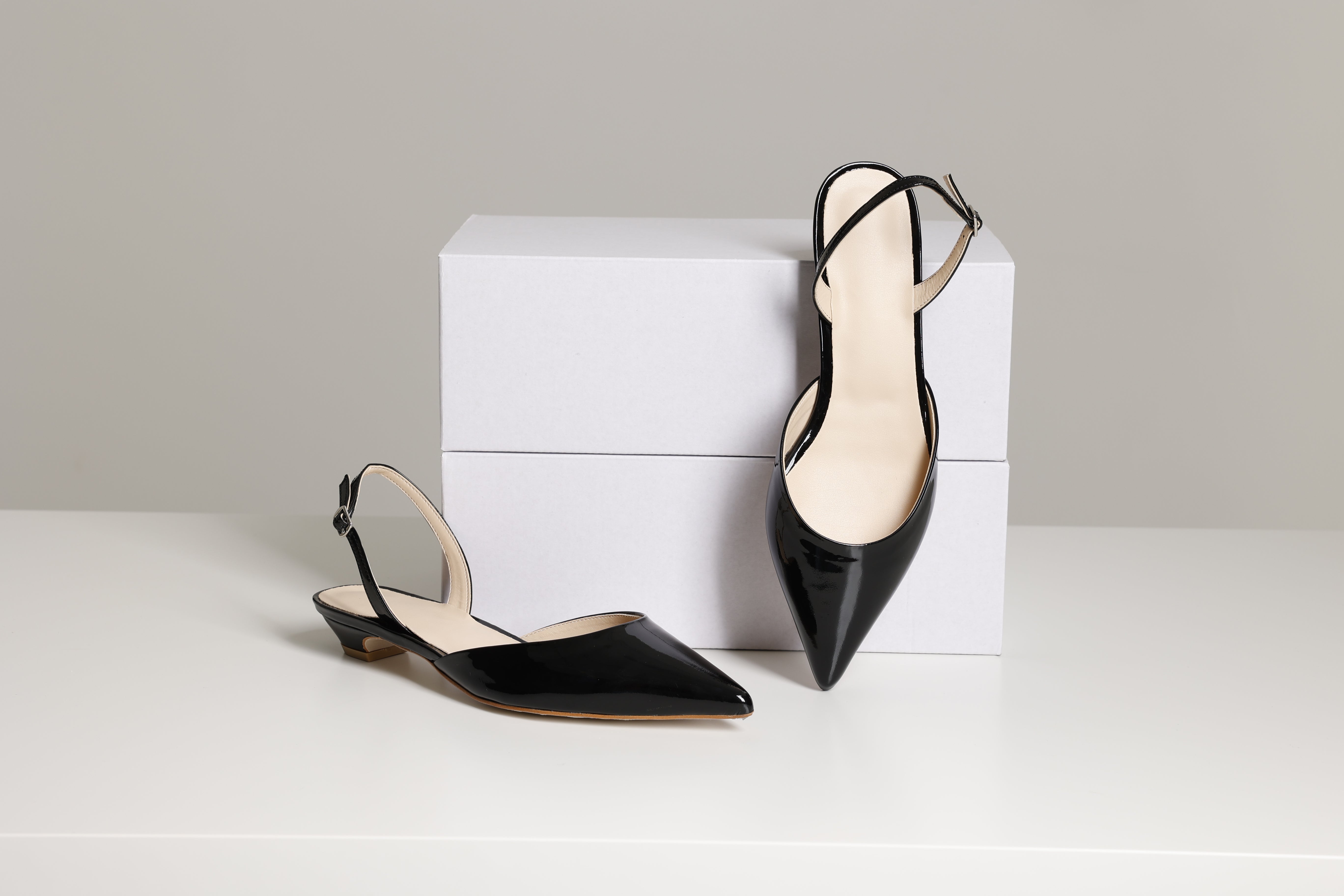 Black pointed outlet toe slingback flats