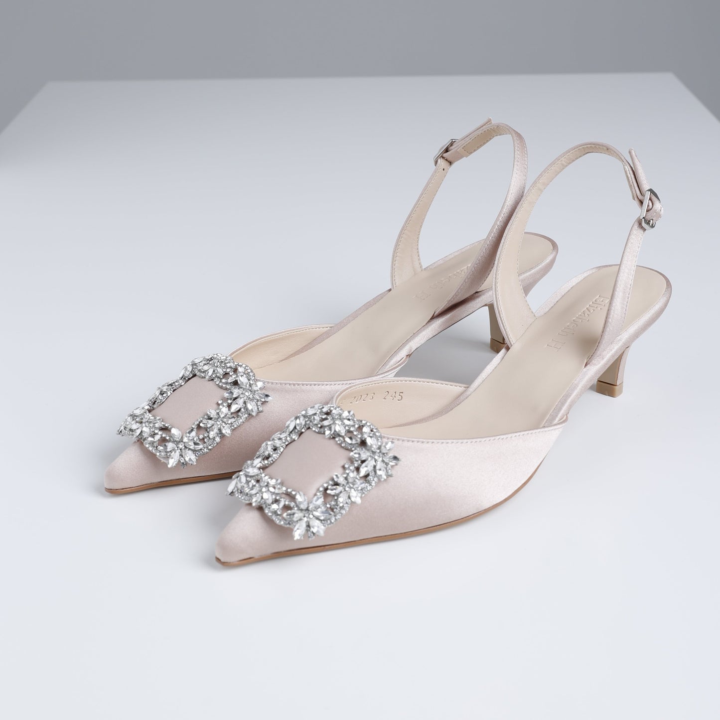 Dreamy Jewel Slingback